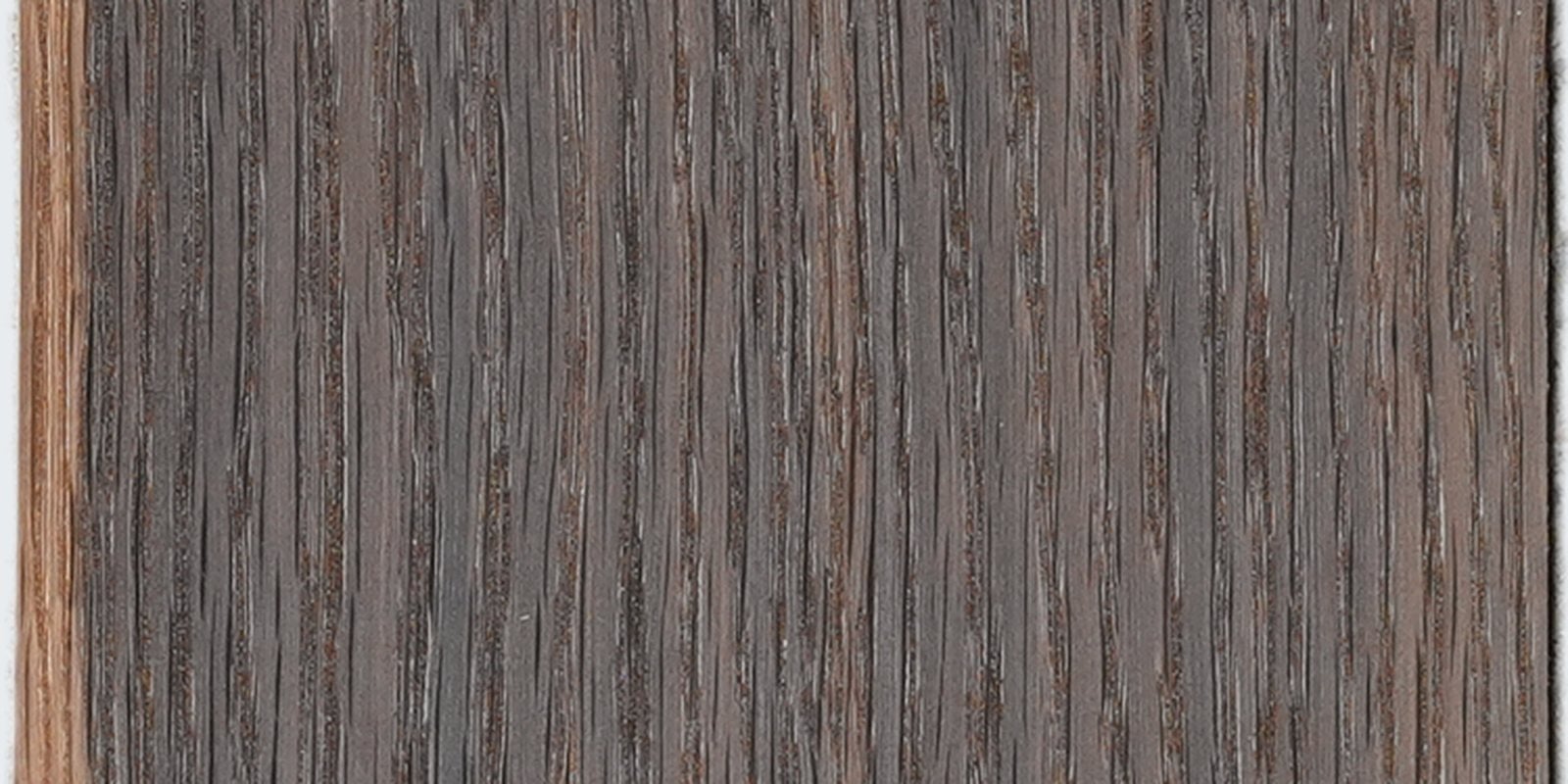 Smoked Oak · Straight Grain AB veneer